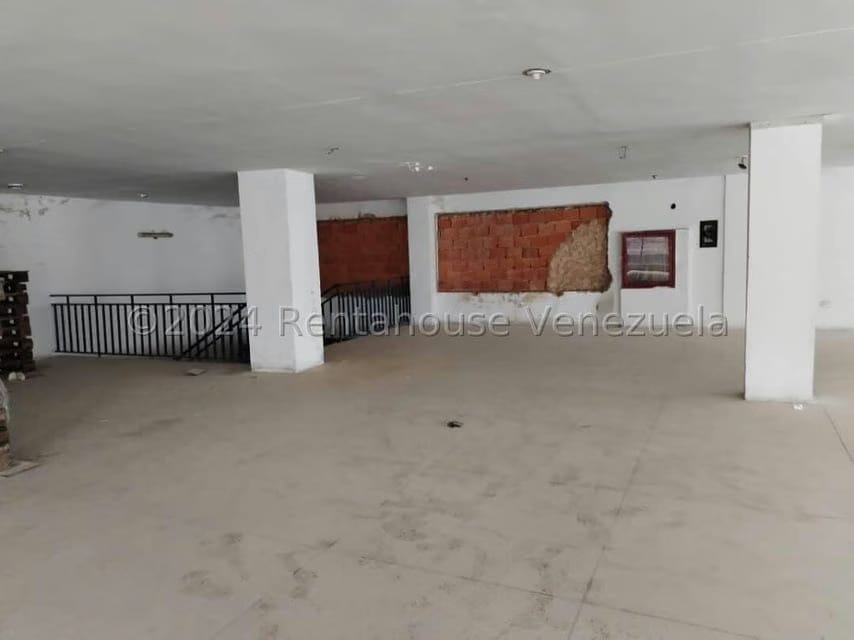 Comercial (Edificio) en Venta en Avenida Bolivar Sur, Carabobo - 38