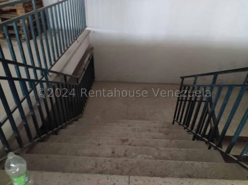Comercial (Edificio) en Venta en Avenida Bolivar Sur, Carabobo - 39