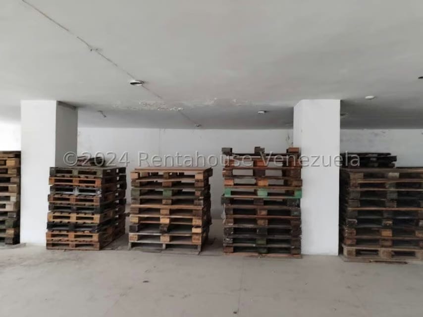 Comercial (Edificio) en Venta en Avenida Bolivar Sur, Carabobo - 40