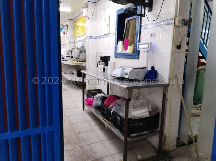 Comercial (Edificio) en Venta en Avenida Bolivar Sur, Carabobo - 53