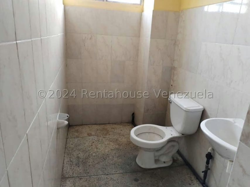 Comercial (Edificio) en Venta en Avenida Bolivar Sur, Carabobo - 59