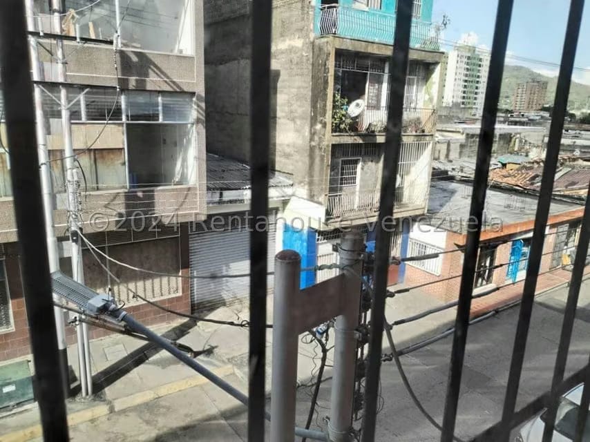 Comercial (Edificio) en Venta en Avenida Bolivar Sur, Carabobo - 62