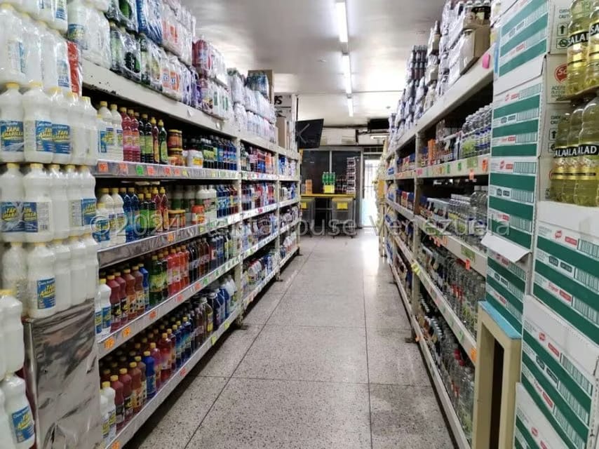 Comercial (Edificio) en Venta en Avenida Bolivar Sur, Carabobo - 8