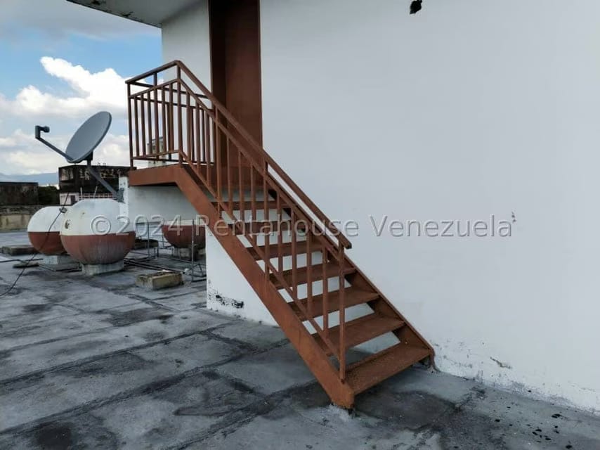 Comercial (Edificio) en Venta en Avenida Bolivar Sur, Carabobo - 81