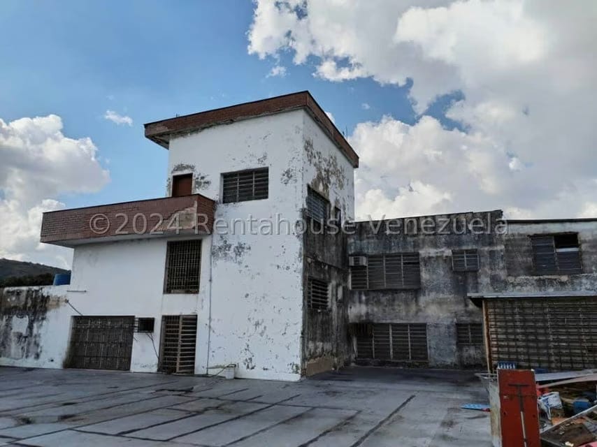 Comercial (Edificio) en Venta en Avenida Bolivar Sur, Carabobo - 82