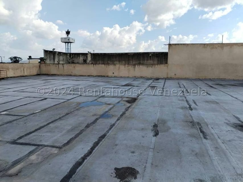 Comercial (Edificio) en Venta en Avenida Bolivar Sur, Carabobo - 83