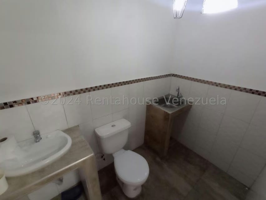 Comercial (Local Comercial) en Alquiler en Centro, Lara - 9