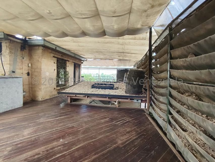 Comercial (Local Comercial) en Alquiler en El Hatillo, Distrito Metropolitano - 16