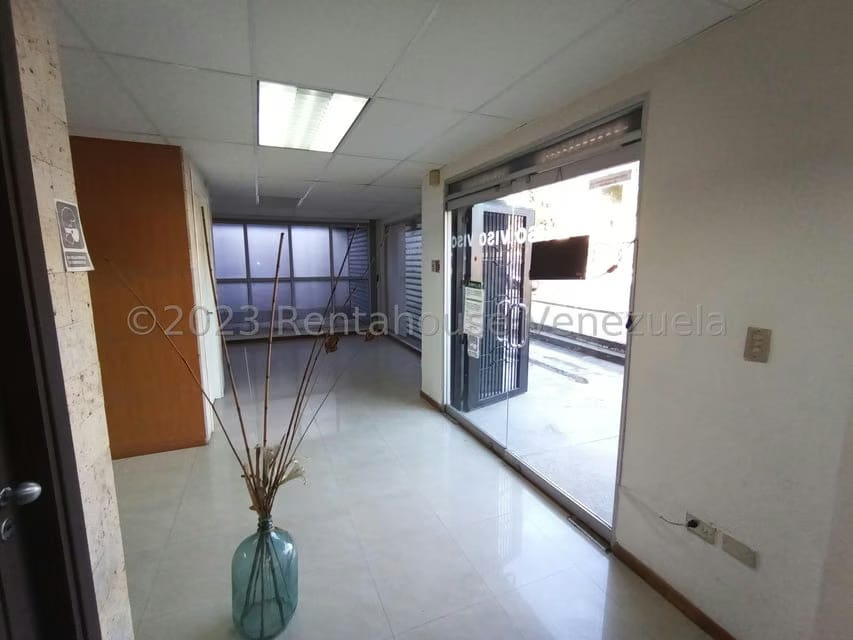 Casa (Duplex) en Venta en El Viñedo, Carabobo - 2