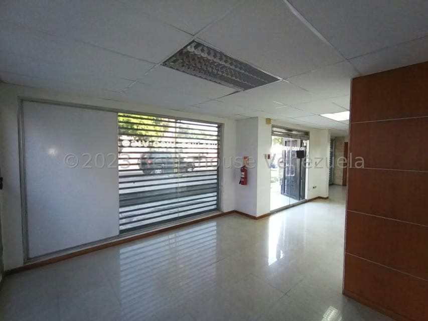 Casa (Duplex) en Venta en El Viñedo, Carabobo - 3