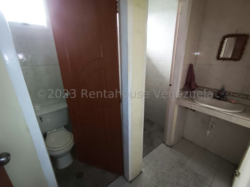 Casa (Duplex) en Venta en El Viñedo, Carabobo - 35
