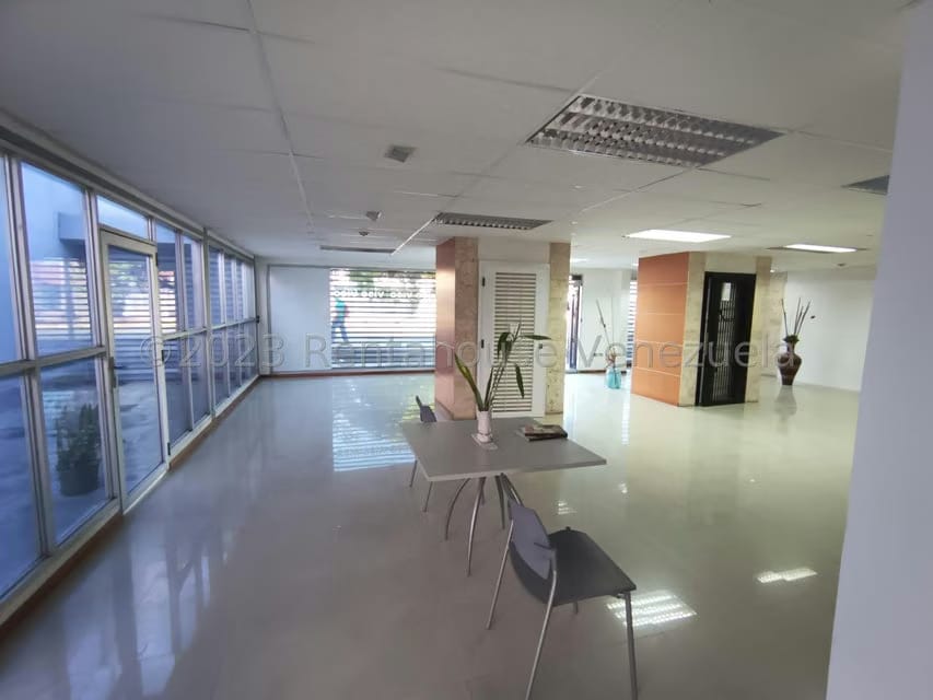 Casa (Duplex) en Venta en El Viñedo, Carabobo - 5