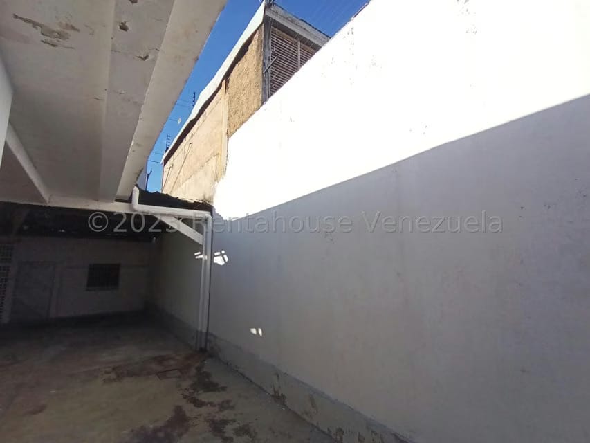 Casa (Duplex) en Venta en El Viñedo, Carabobo - 44