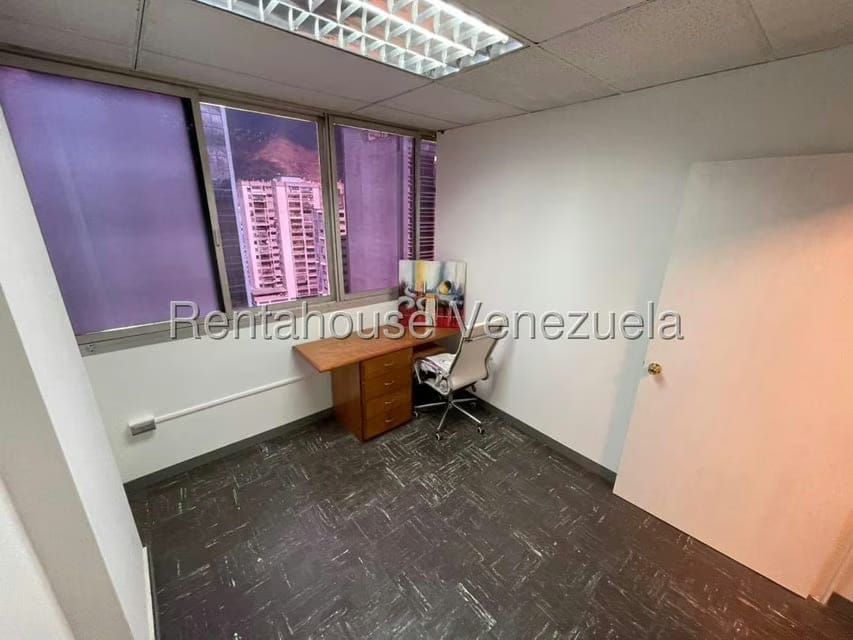 Comercial (Oficina) en Alquiler en Chacao, Distrito Metropolitano - 4