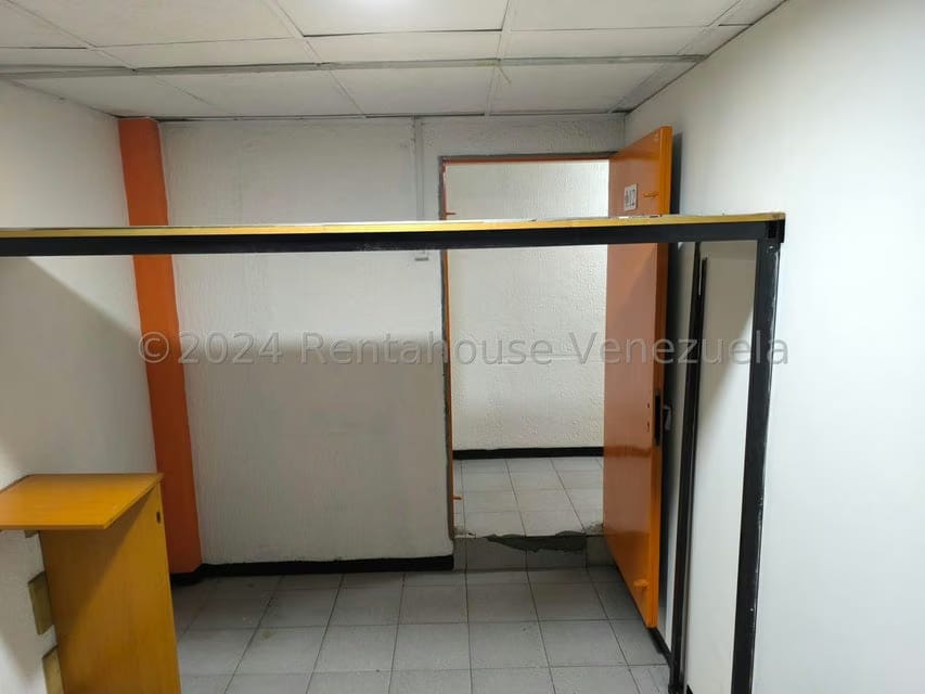 Comercial (Oficina) en Alquiler en Parroquia La Candelaria, Distrito Metropolitano - 10