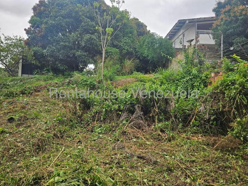 Terreno (Residencial) en Venta en Prados del Este, Distrito Metropolitano - 16