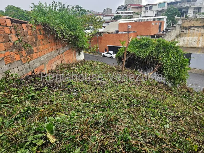 Terreno (Residencial) en Venta en Prados del Este, Distrito Metropolitano - 19