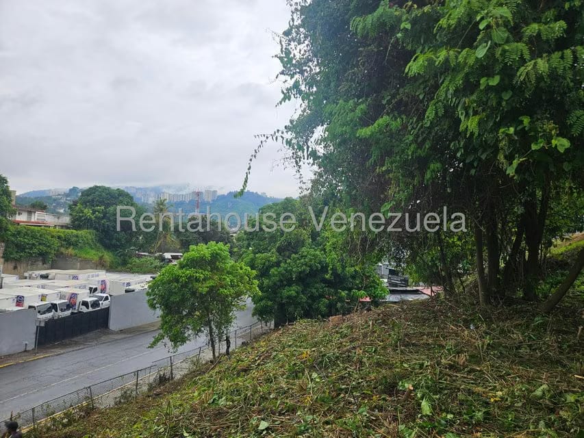 Terreno (Residencial) en Venta en Prados del Este, Distrito Metropolitano - 21