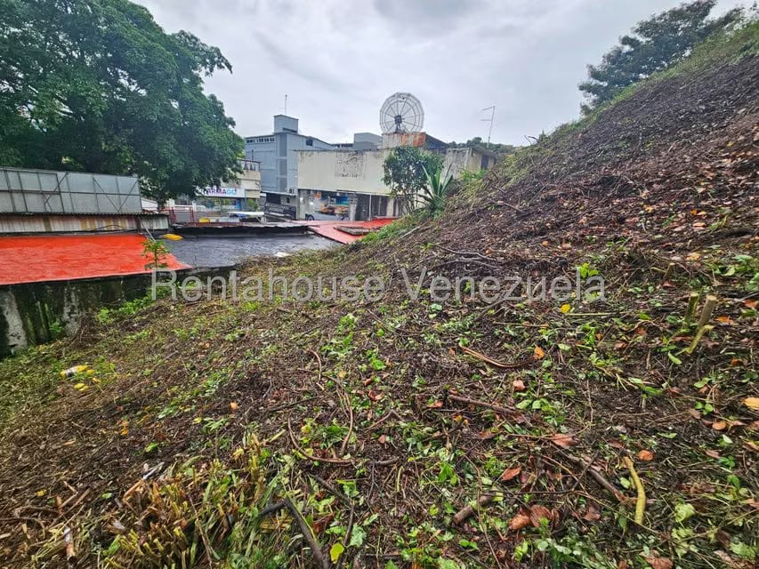 Terreno (Residencial) en Venta en Prados del Este, Distrito Metropolitano - 10