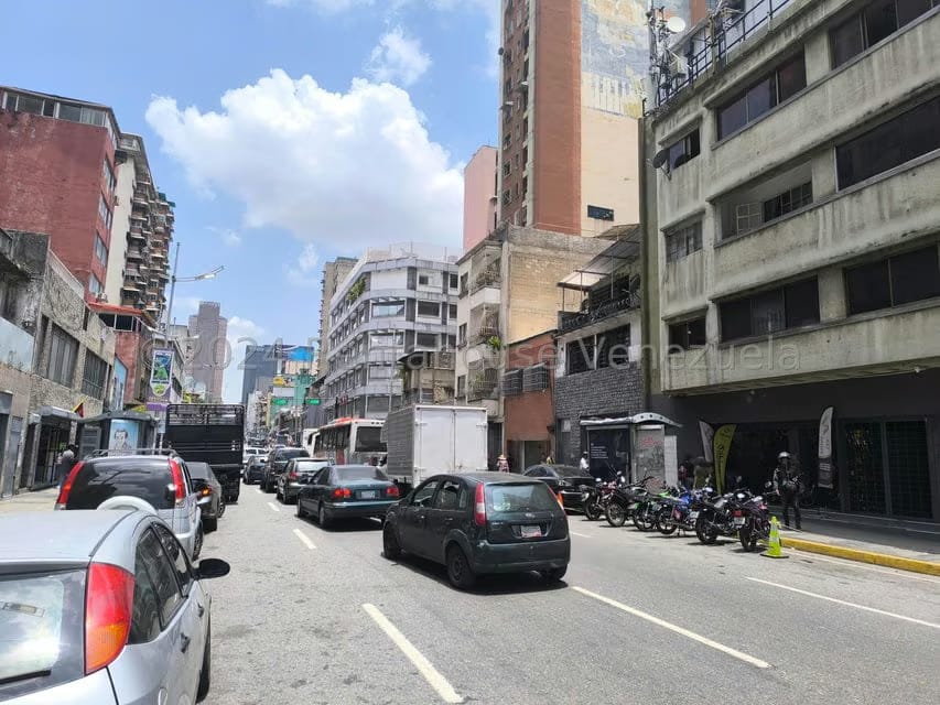 Comercial (Local Comercial) en Alquiler en Parroquia La Candelaria, Distrito Metropolitano