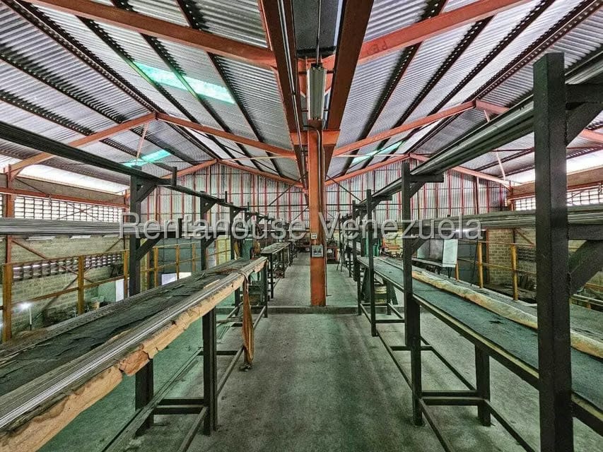 Comercial (Local Comercial) en Venta en La Guairita, Miranda - 39