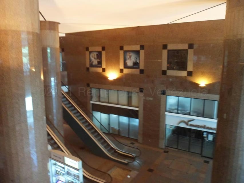 Comercial (Local Comercial) en Venta en El Rosal, Distrito Metropolitano - 17