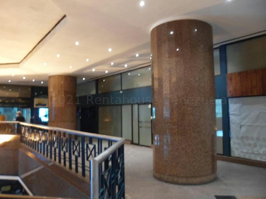 Comercial (Local Comercial) en Venta en El Rosal, Distrito Metropolitano - 41