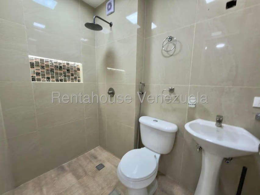 Apartamento (1 Nivel) en Venta en El Paraiso, Distrito Metropolitano - 12