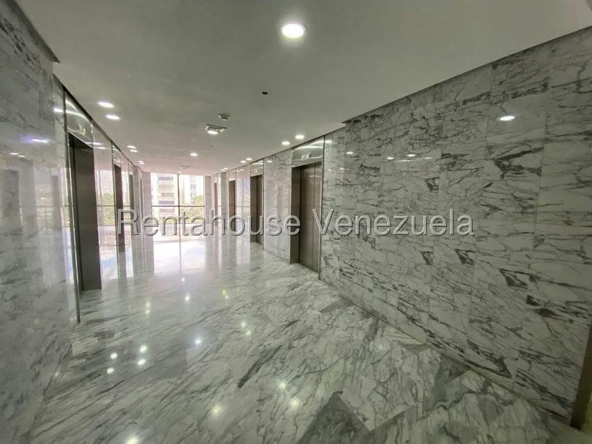 Comercial (Oficina) en Venta en Chuao, Distrito Metropolitano - 20