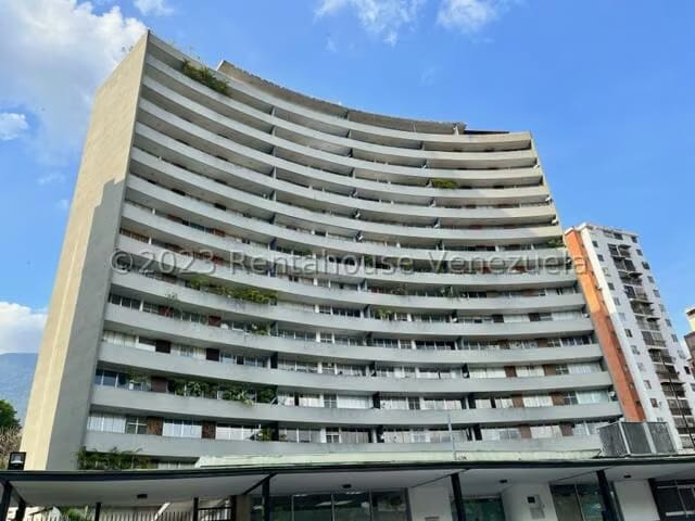 APARTAMENTO EN VENTA – ELENA MARIN NOBREGA