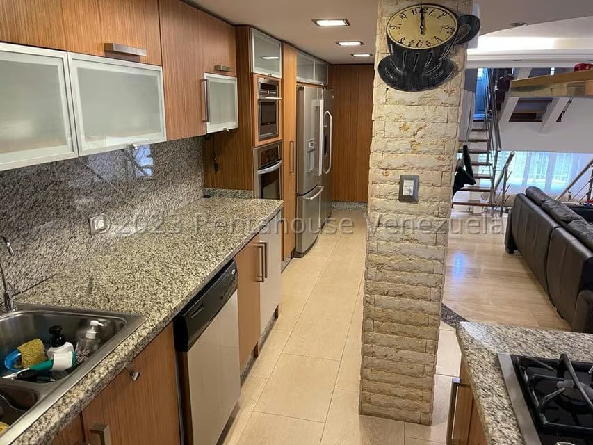 Townhouse (Multiples Niveles) en Venta en Alto Prado, Distrito Metropolitano - 12