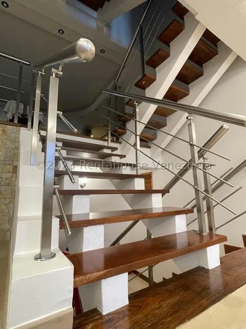 Townhouse (Multiples Niveles) en Venta en Alto Prado, Distrito Metropolitano - 4