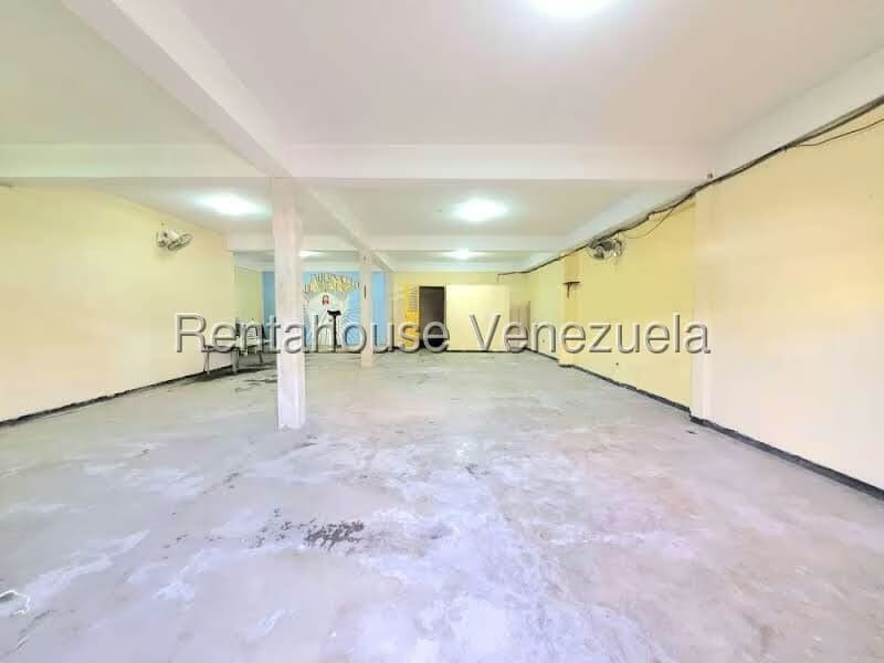 Comercial (Local Comercial) en Alquiler en Centro, Lara - 2
