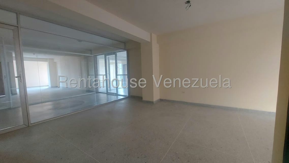 Comercial (Oficina) en Alquiler en Las Acacias, Carabobo - 13