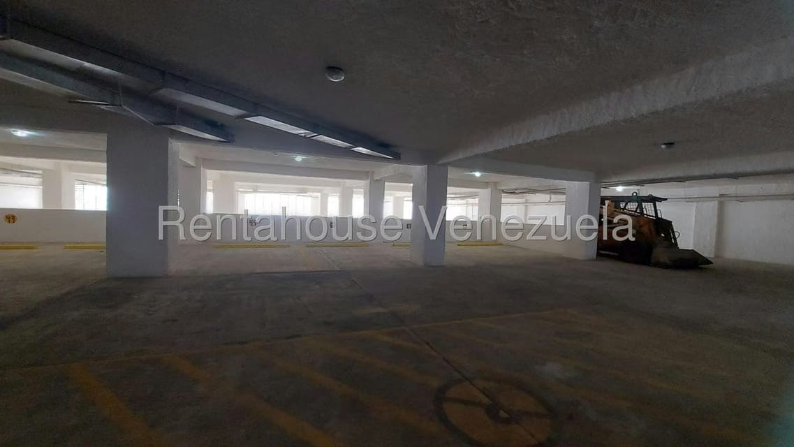 Comercial (Oficina) en Alquiler en Las Acacias, Carabobo - 16