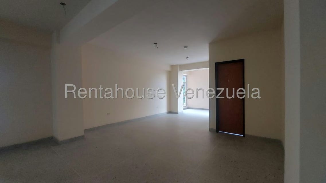 Comercial (Oficina) en Alquiler en Las Acacias, Carabobo - 5