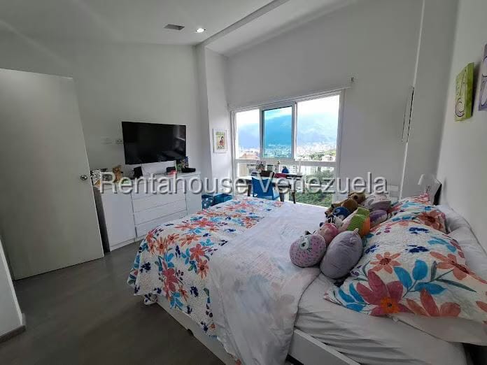 Apartamento (Duplex) en Venta en Las Mesetas de Santa Rosa de Lima, Distrito Metropolitano - 19