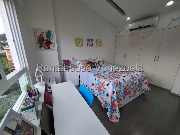 Apartamento (Duplex) en Venta en Las Mesetas de Santa Rosa de Lima, Distrito Metropolitano - 20
