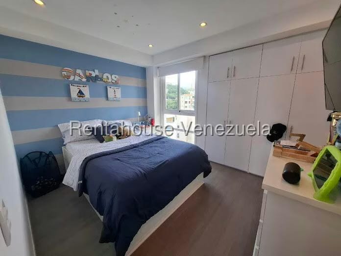 Apartamento (Duplex) en Venta en Las Mesetas de Santa Rosa de Lima, Distrito Metropolitano - 21