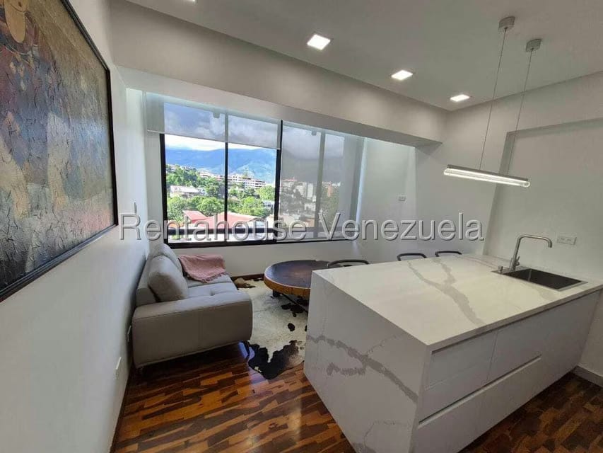 Apartamento (1 Nivel) en Alquiler en Colinas de Bello Monte, Distrito Metropolitano