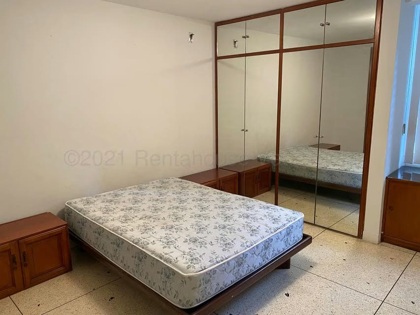 Apartamento (1 Nivel) en Venta en Cumbres de Curumo, Distrito Metropolitano - 27