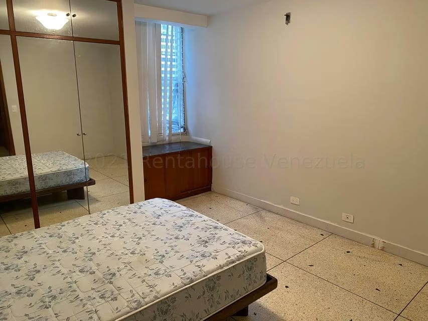Apartamento (1 Nivel) en Venta en Cumbres de Curumo, Distrito Metropolitano - 28