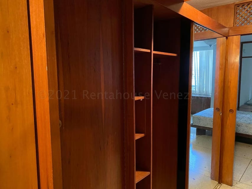 Apartamento (1 Nivel) en Venta en Cumbres de Curumo, Distrito Metropolitano - 34