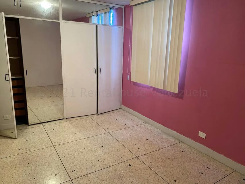 Apartamento (1 Nivel) en Venta en Cumbres de Curumo, Distrito Metropolitano - 38