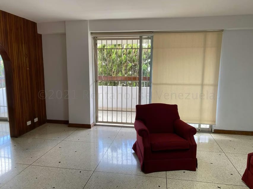 Apartamento (1 Nivel) en Venta en Cumbres de Curumo, Distrito Metropolitano - 5