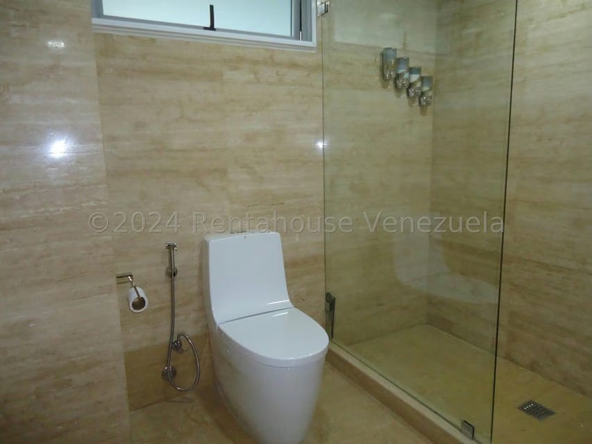 Apartamento (1 Nivel) en Venta en Campo Alegre, Distrito Metropolitano - 14
