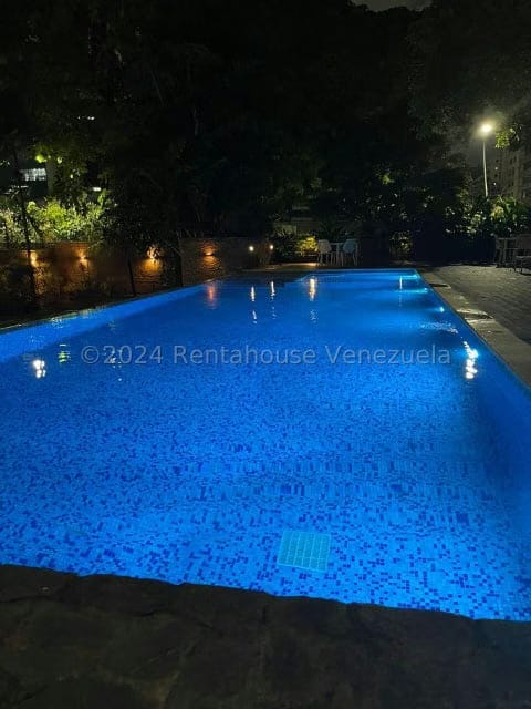 Apartamento (1 Nivel) en Venta en Campo Alegre, Distrito Metropolitano - 25