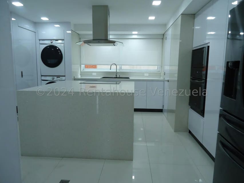 Apartamento (1 Nivel) en Venta en Campo Alegre, Distrito Metropolitano - 4