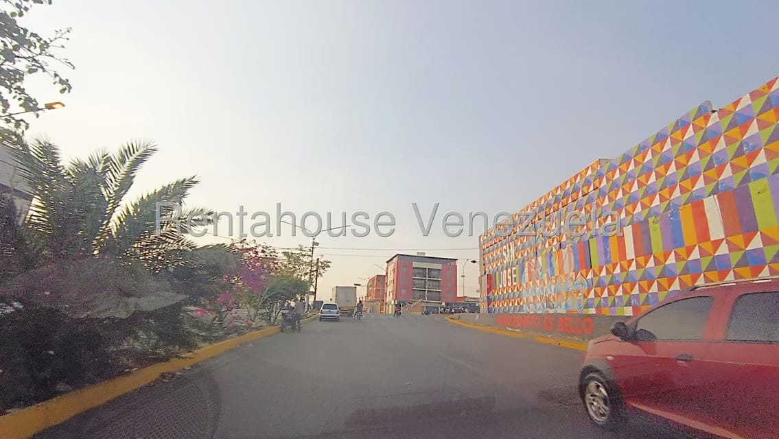 Comercial (Local Comercial) en Venta en Avenida Libertador, Lara - 14