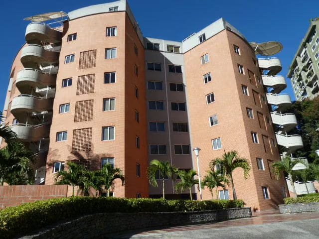 Apartamento (Penthouse) en Venta en Lomas del Club Hipico, Distrito Metropolitano - 2
